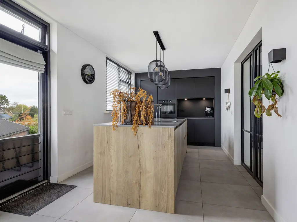 Weelsedijk 46, STRIJEN