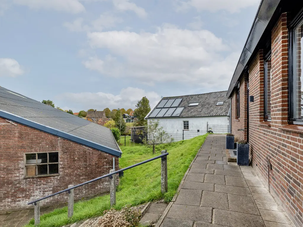 Weelsedijk 46, STRIJEN