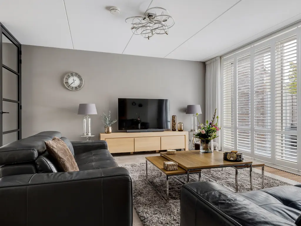 Taxushout 12, BARENDRECHT