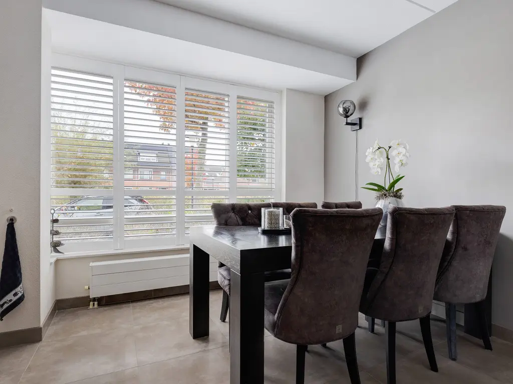 Taxushout 12, BARENDRECHT