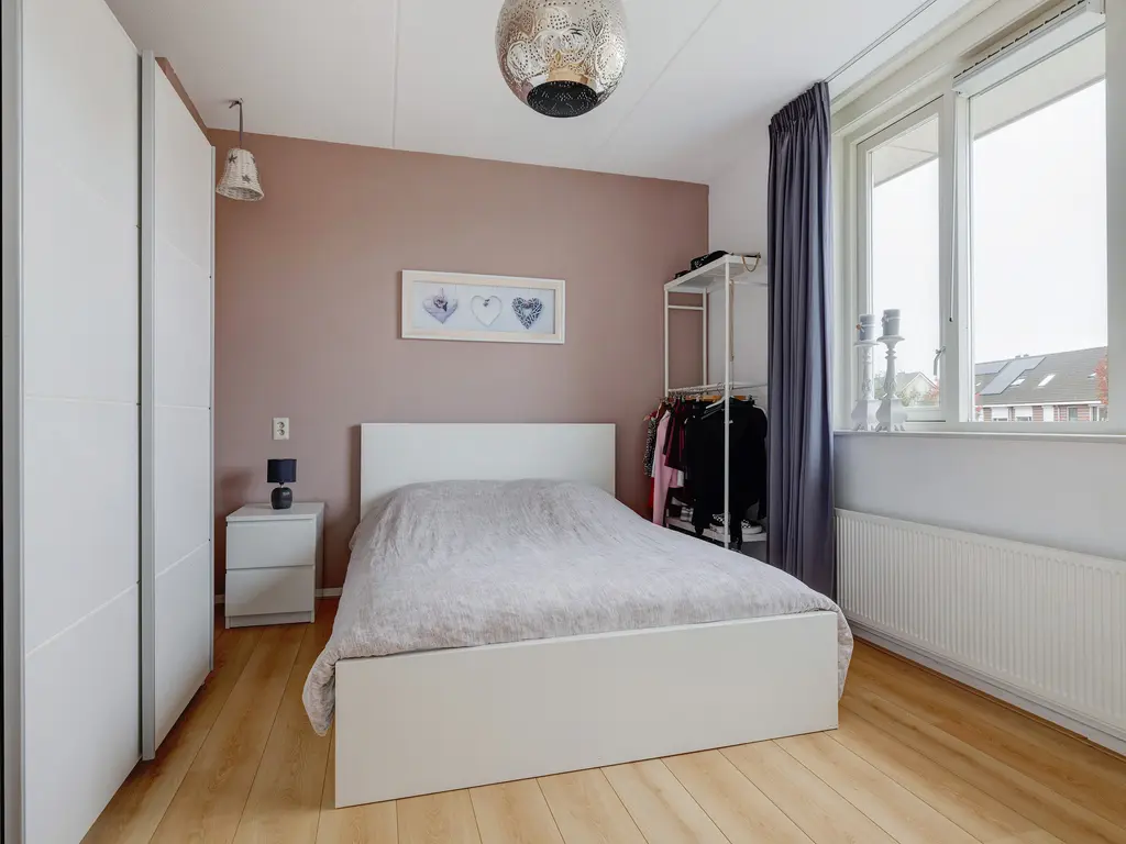 Taxushout 12, BARENDRECHT