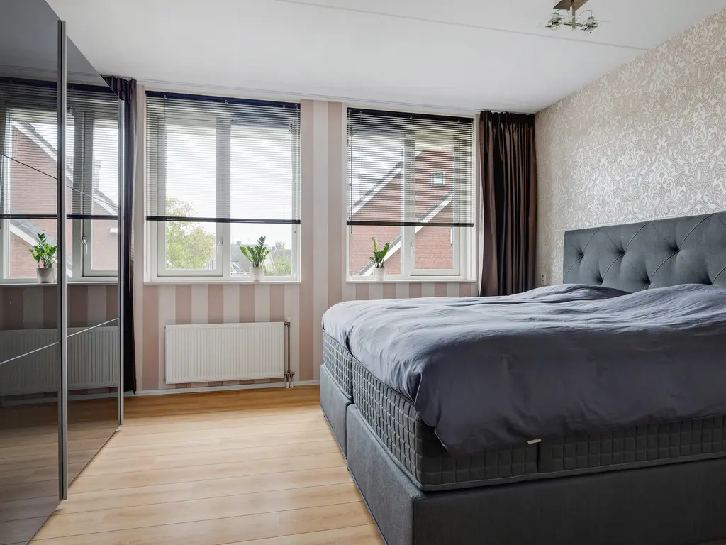 Taxushout 12, BARENDRECHT