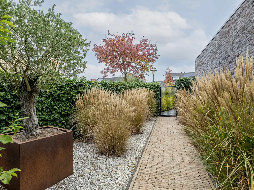 Taxushout 12, BARENDRECHT