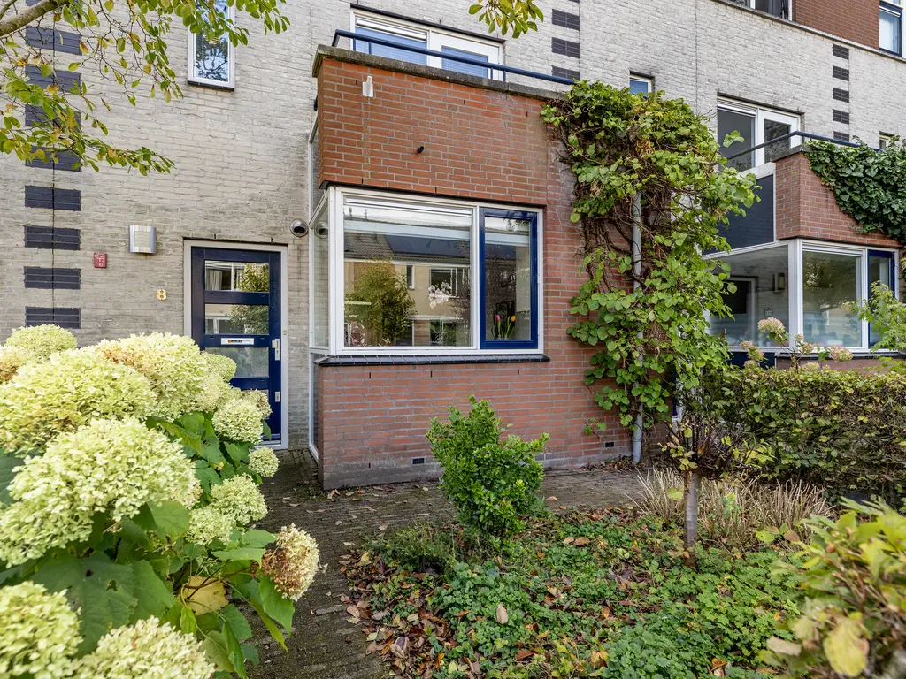 Serenadelaan 8, BARENDRECHT