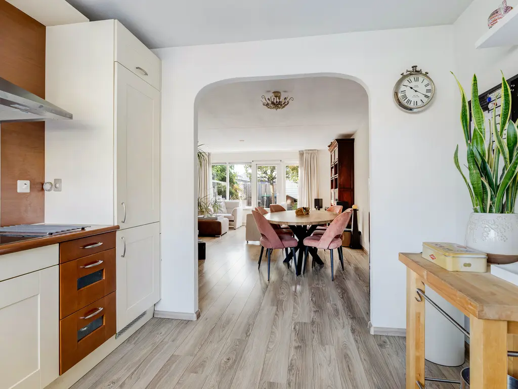 Serenadelaan 8, BARENDRECHT