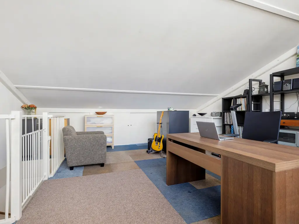 Serenadelaan 8, BARENDRECHT