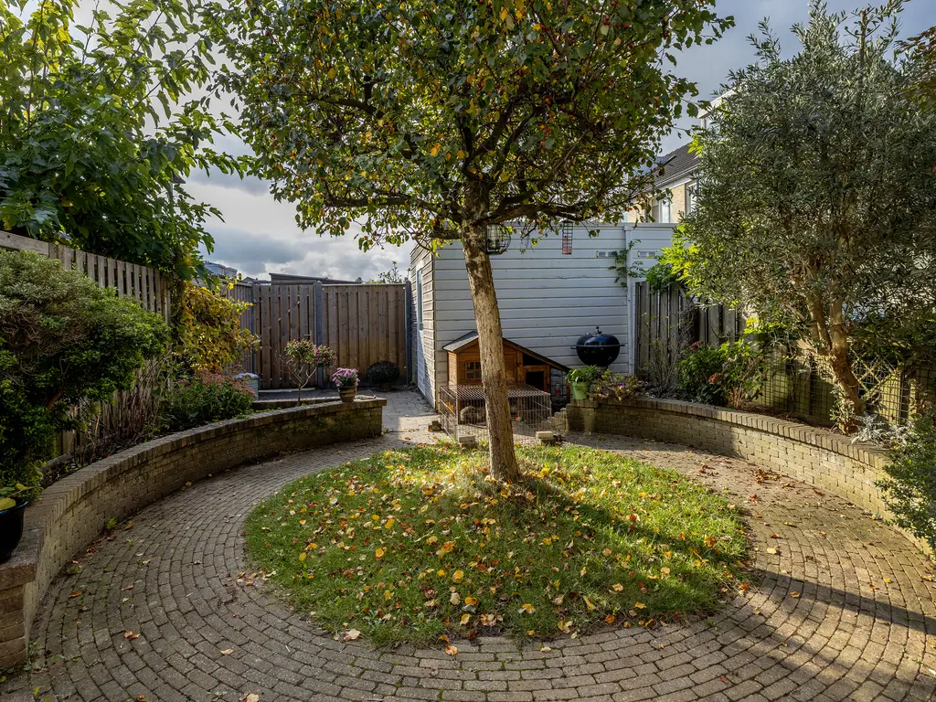 Serenadelaan 8, BARENDRECHT