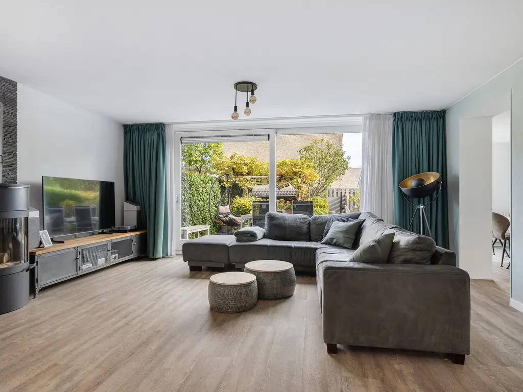 Harplaan 30, BARENDRECHT