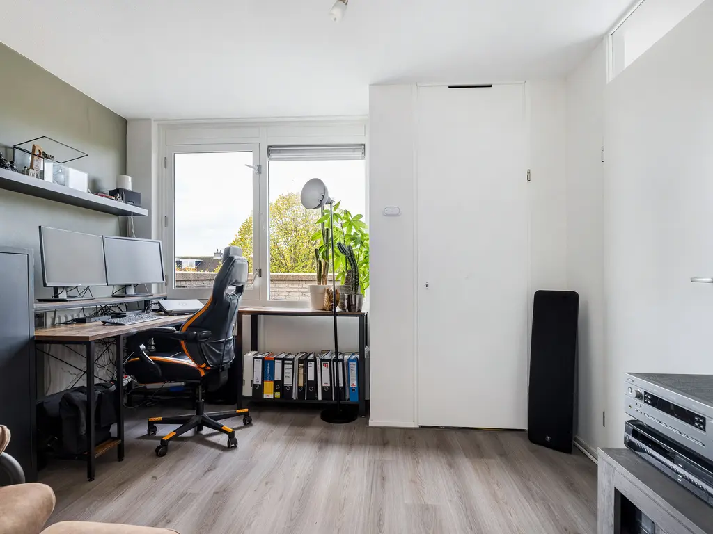 Harplaan 30, BARENDRECHT