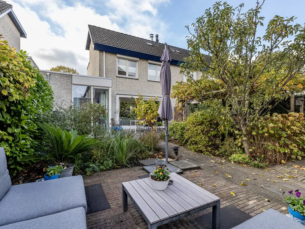 Harplaan 30, BARENDRECHT