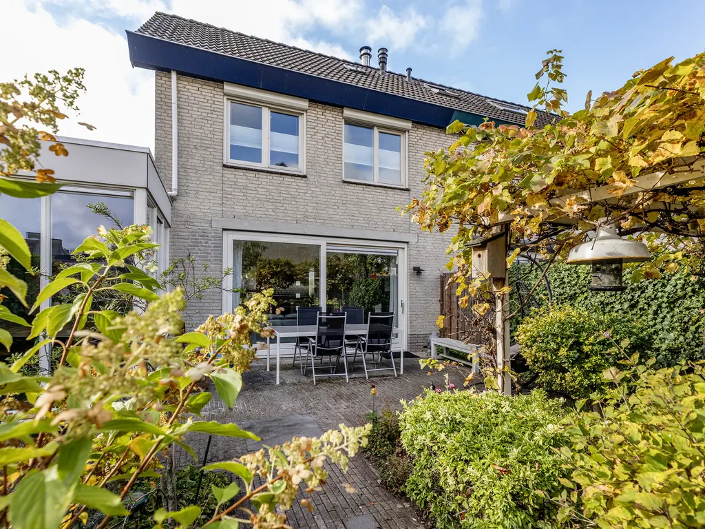 Harplaan 30, BARENDRECHT