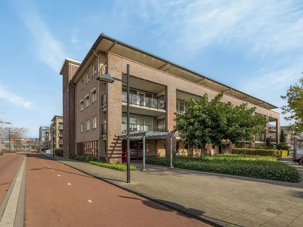 Vrijenburglaan 129, BARENDRECHT