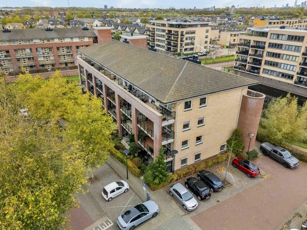 Vrijenburglaan 129, BARENDRECHT