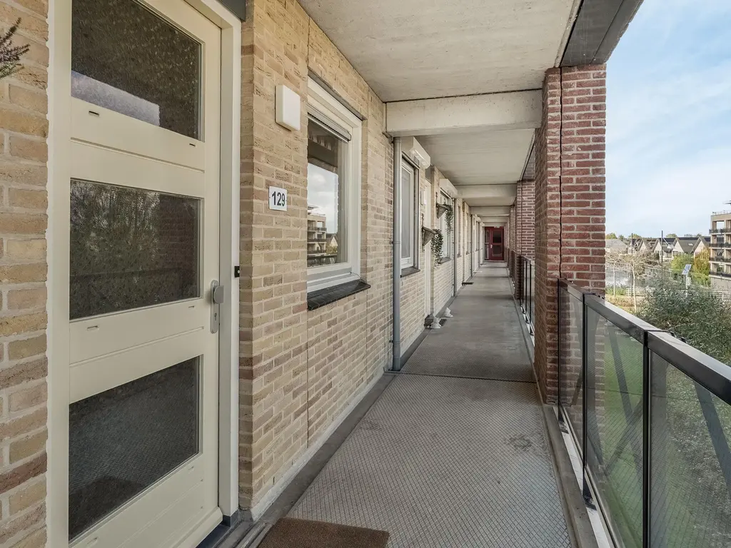 Vrijenburglaan 129, BARENDRECHT