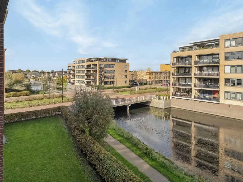 Vrijenburglaan 129, BARENDRECHT