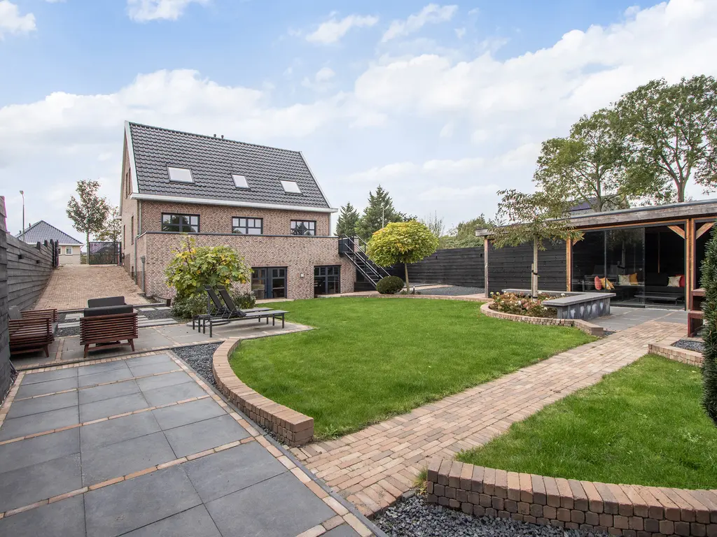 Voordijk 502a, BARENDRECHT