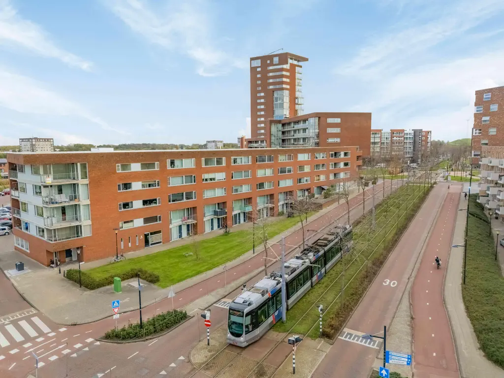 Reling 145, BARENDRECHT