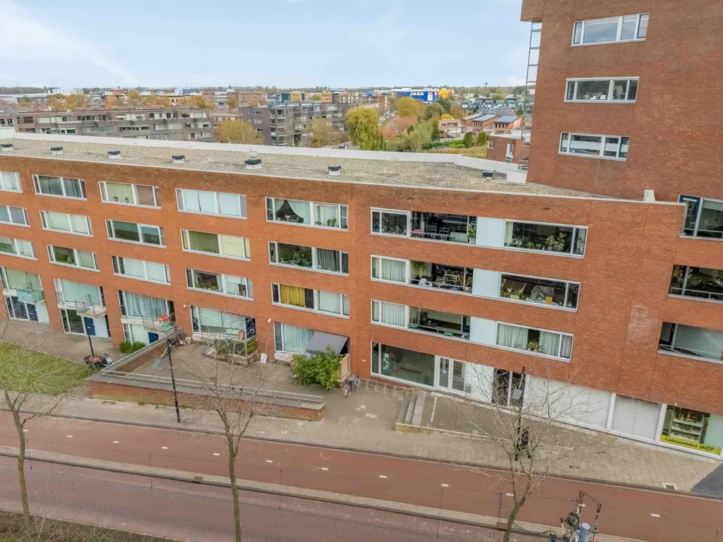 Reling 145, BARENDRECHT