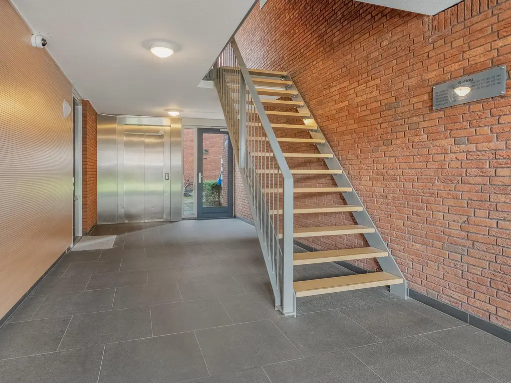 Reling 145, BARENDRECHT