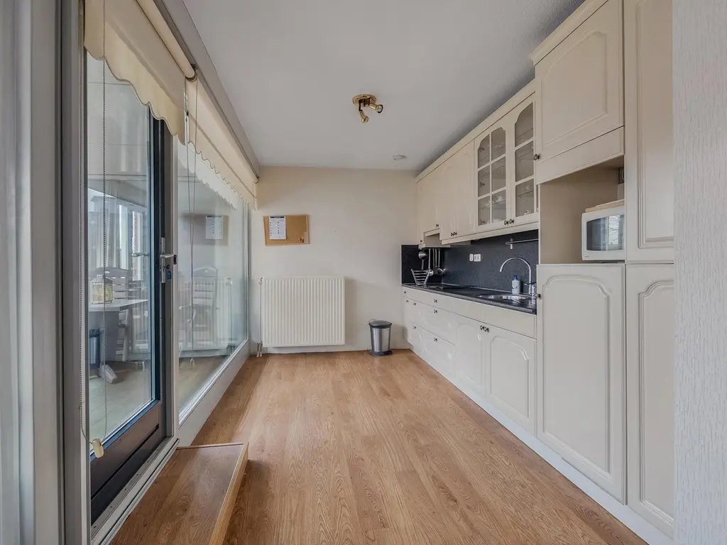 Reling 145, BARENDRECHT