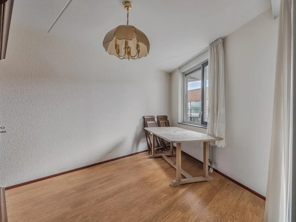 Reling 145, BARENDRECHT