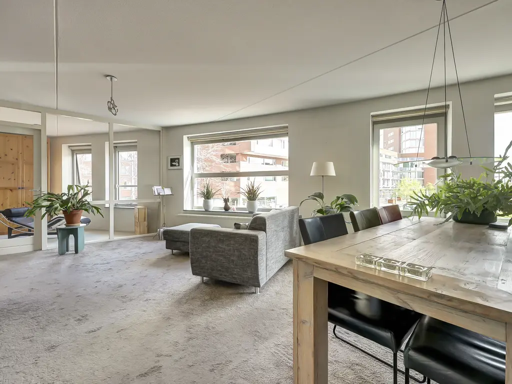 Middeldijkerplein 40, BARENDRECHT