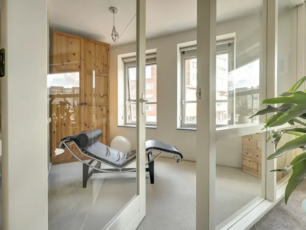 Middeldijkerplein 40, BARENDRECHT