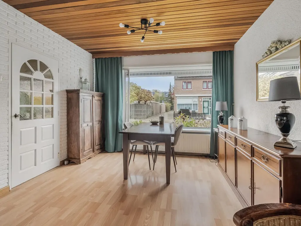 De Zeeg 38, BARENDRECHT