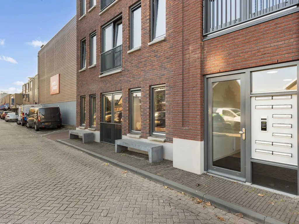 Onderlangs 30f, BARENDRECHT