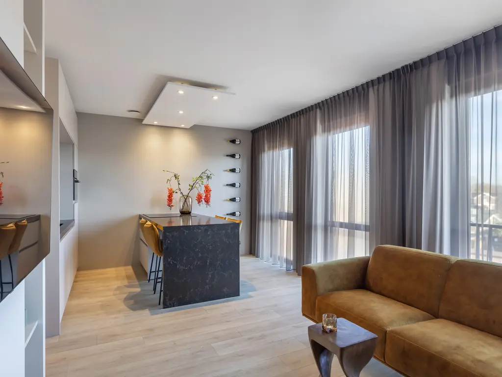 Onderlangs 30f, BARENDRECHT