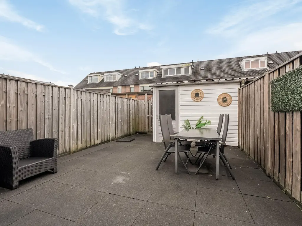 Mazurkastraat 30, BARENDRECHT