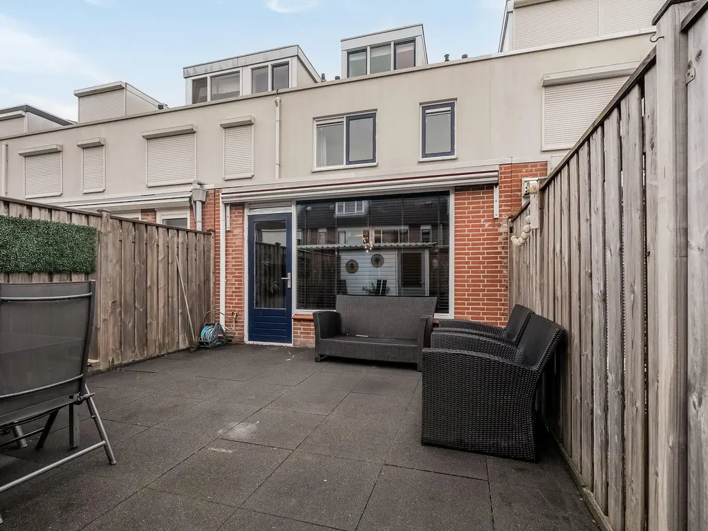 Mazurkastraat 30, BARENDRECHT