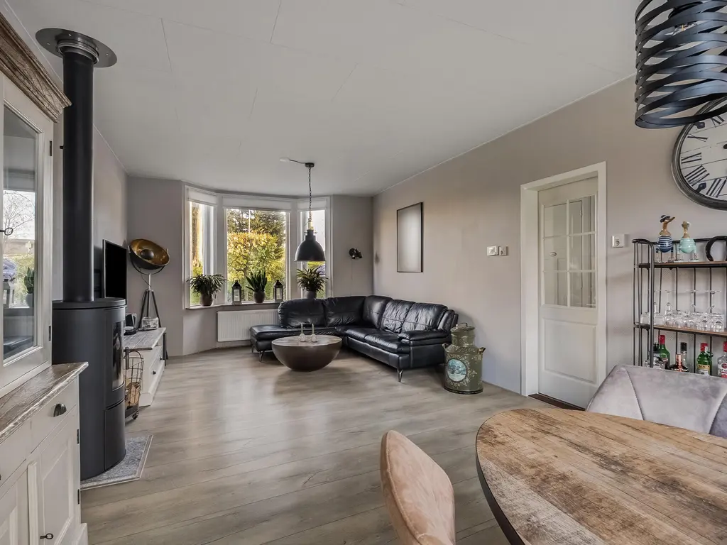 Slotsedijk 147, Rhoon