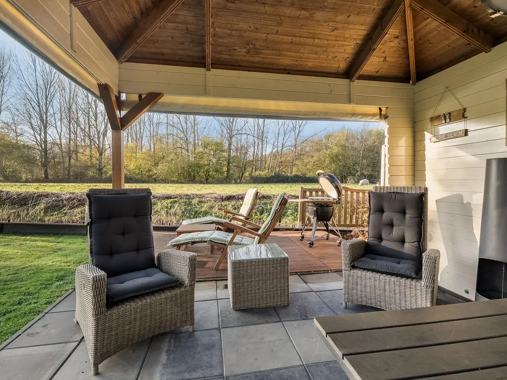 Slotsedijk 147, Rhoon