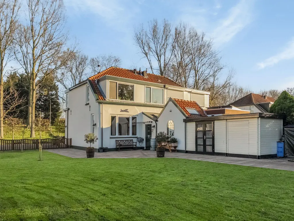 Slotsedijk 147, Rhoon