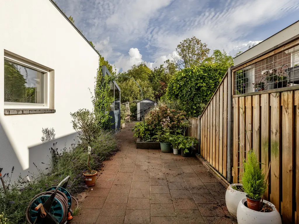 Hoogvlietsekerkweg 64, HOOGVLIET ROTTERDAM