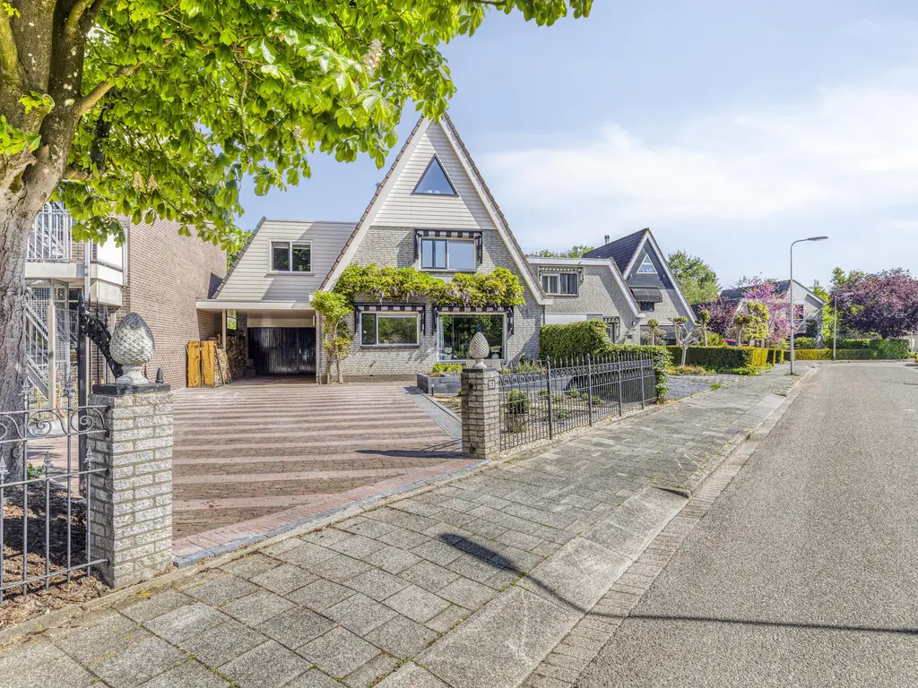 Rietgors 153, BARENDRECHT