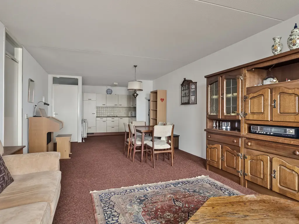 Middeldijkerplein 136, BARENDRECHT