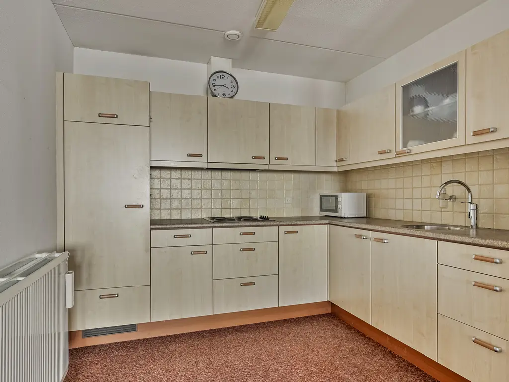 Middeldijkerplein 136, BARENDRECHT