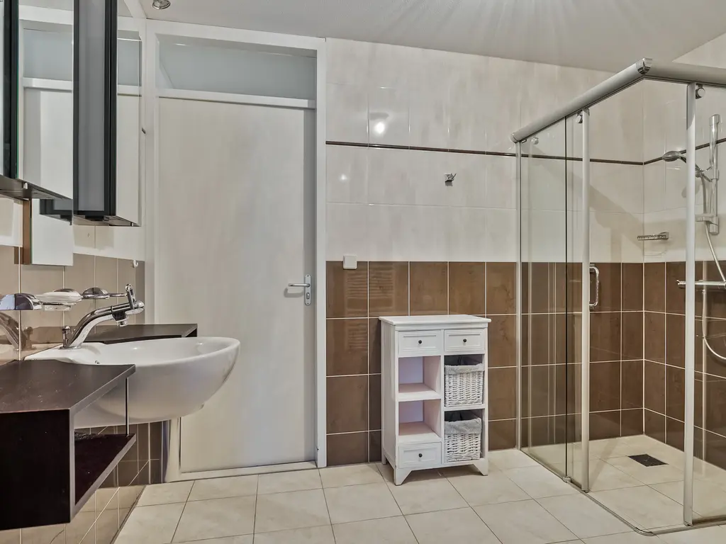 Middeldijkerplein 136, BARENDRECHT