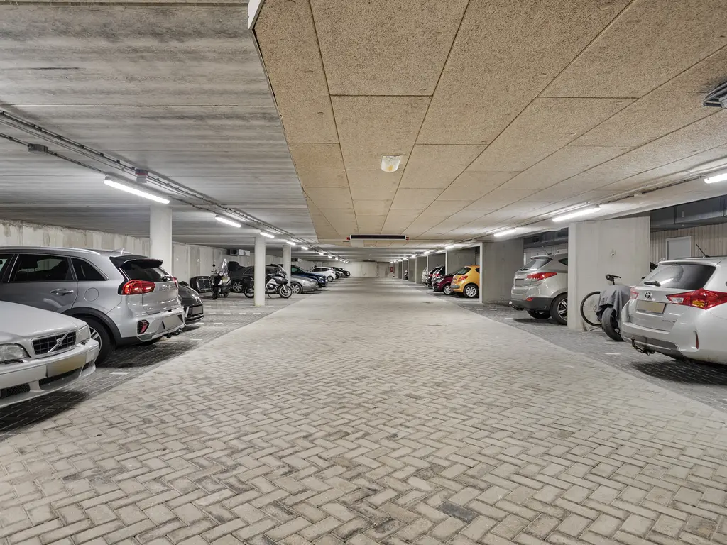 Middeldijkerplein 136, BARENDRECHT