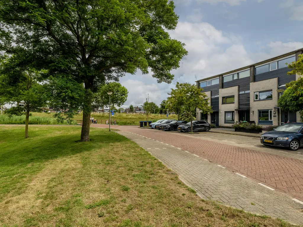 Sluisleede 5, BARENDRECHT