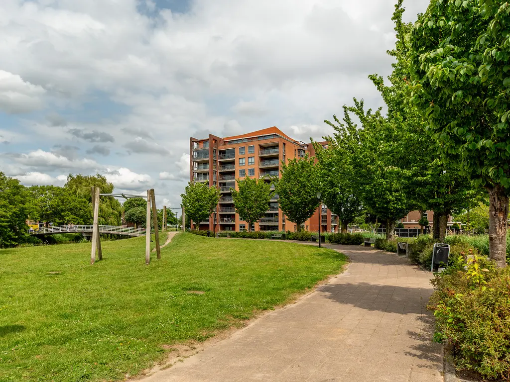 Meerwedesingel 163, BARENDRECHT