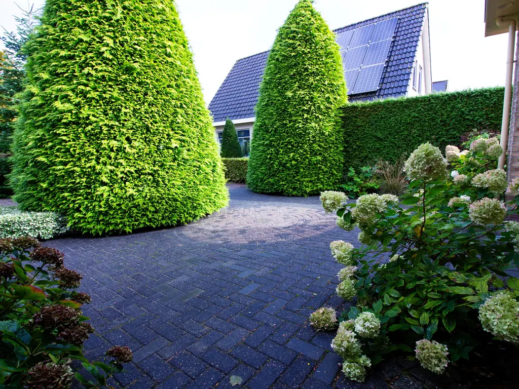 Schoutsland 11, Andijk