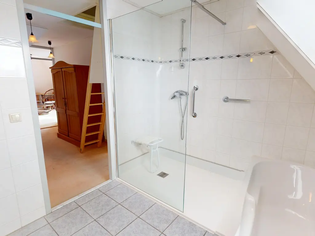 Schoutsland 11, Andijk