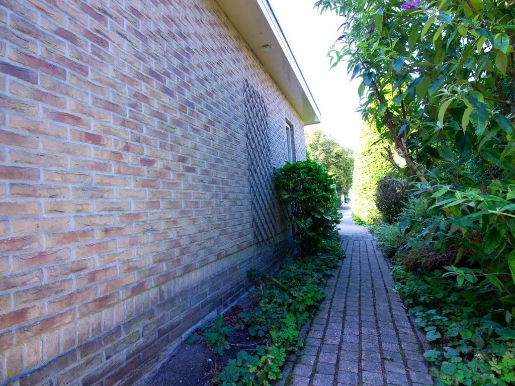 Schoutsland 11, Andijk