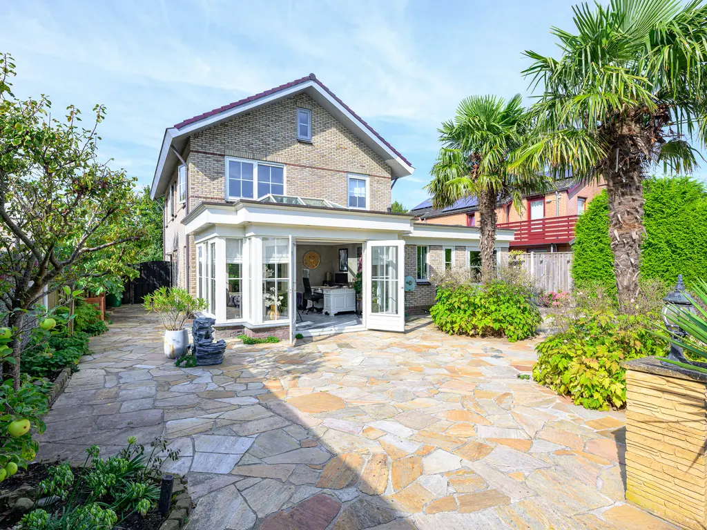 Lange Deelesloot 10, ENKHUIZEN