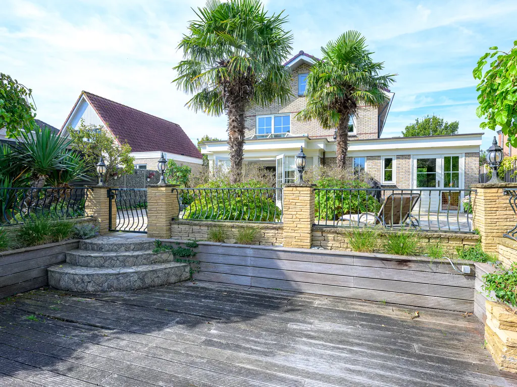 Lange Deelesloot 10, ENKHUIZEN