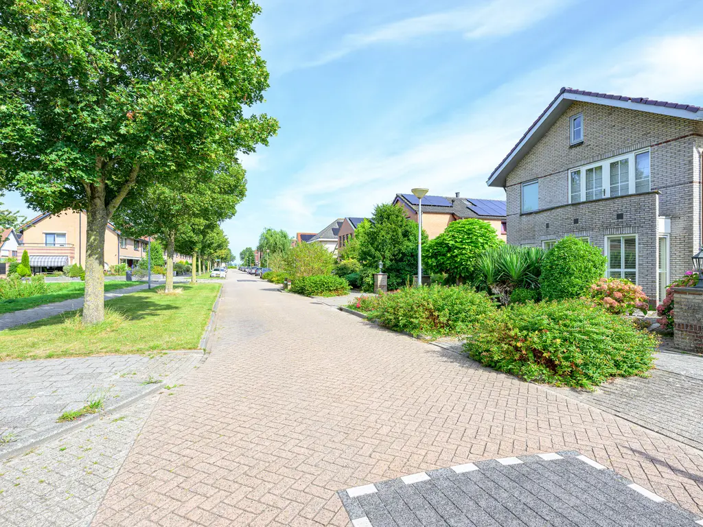 Lange Deelesloot 10, ENKHUIZEN