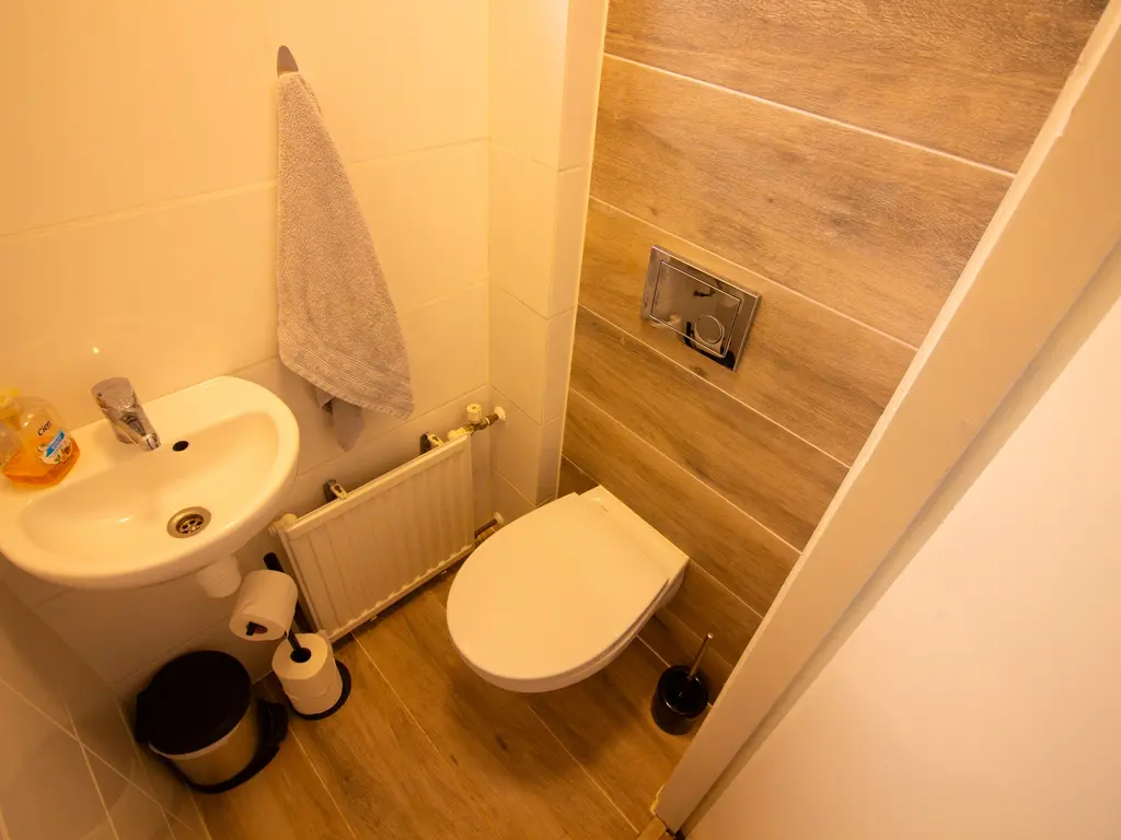 Hertog Albrechtstraat 24, BOVENKARSPEL